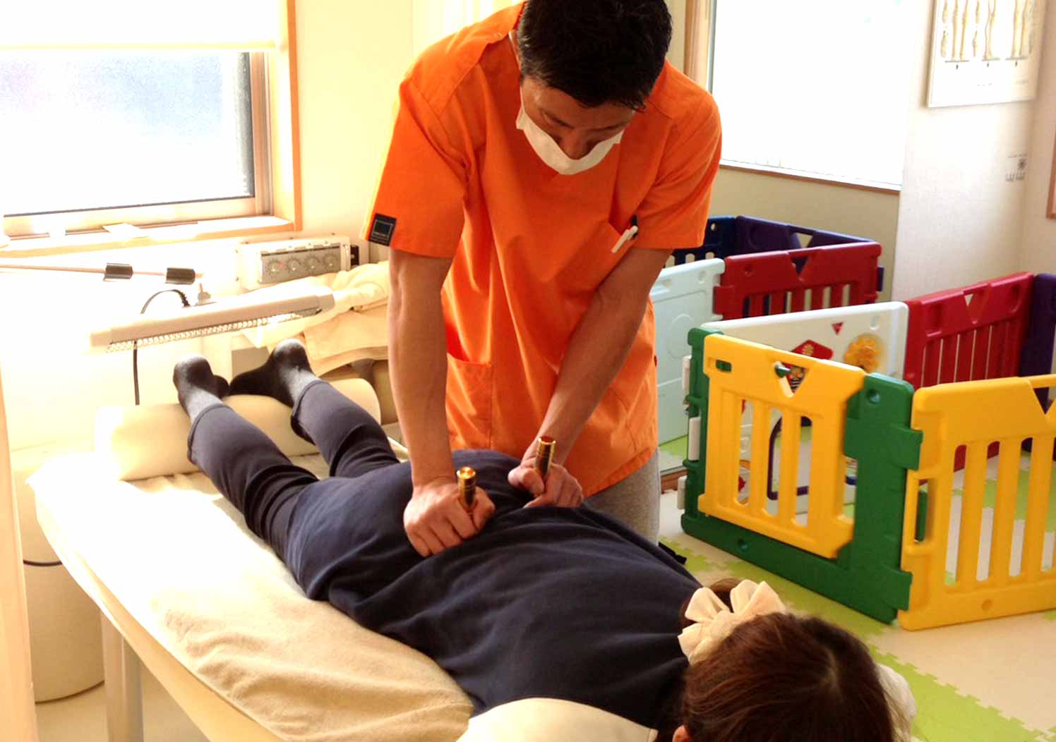 痛みの施術中の写真