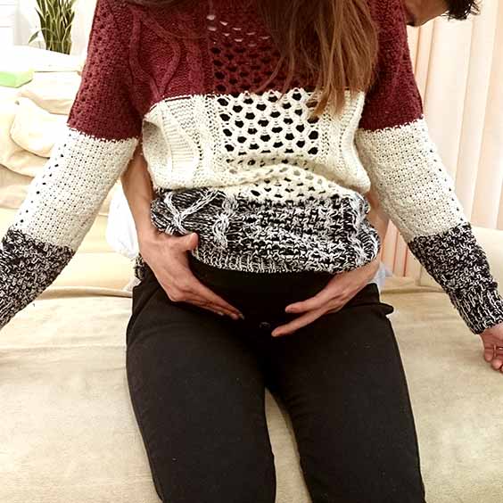 あんしん逆子施術の施術中写真